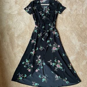H&M Midi Floral Short Sleeved Wrap Dress